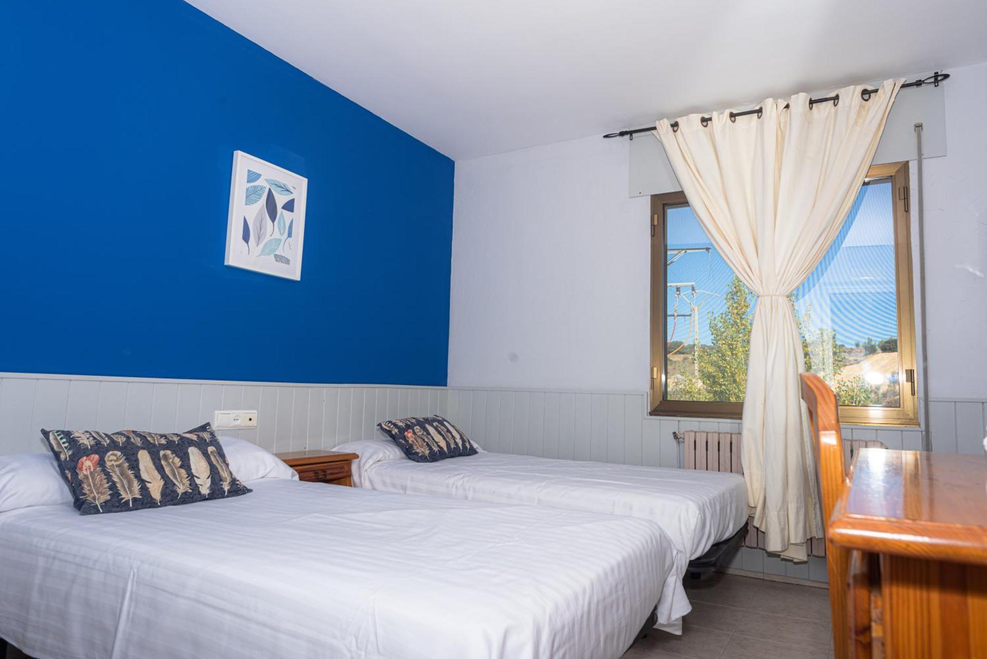 Hostal Venta De Valcorba Soria Buitenkant foto