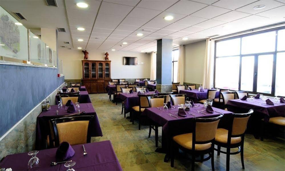 Hostal Venta De Valcorba Soria Buitenkant foto