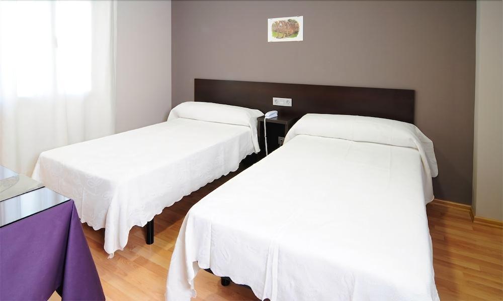 Hostal Venta De Valcorba Soria Buitenkant foto